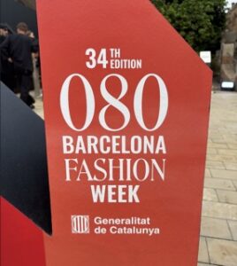 sign for Barcelona Fashion Week : Axel Legrand