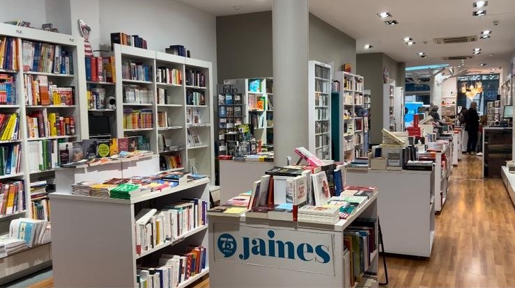 Inside the Jaimes bookshop.